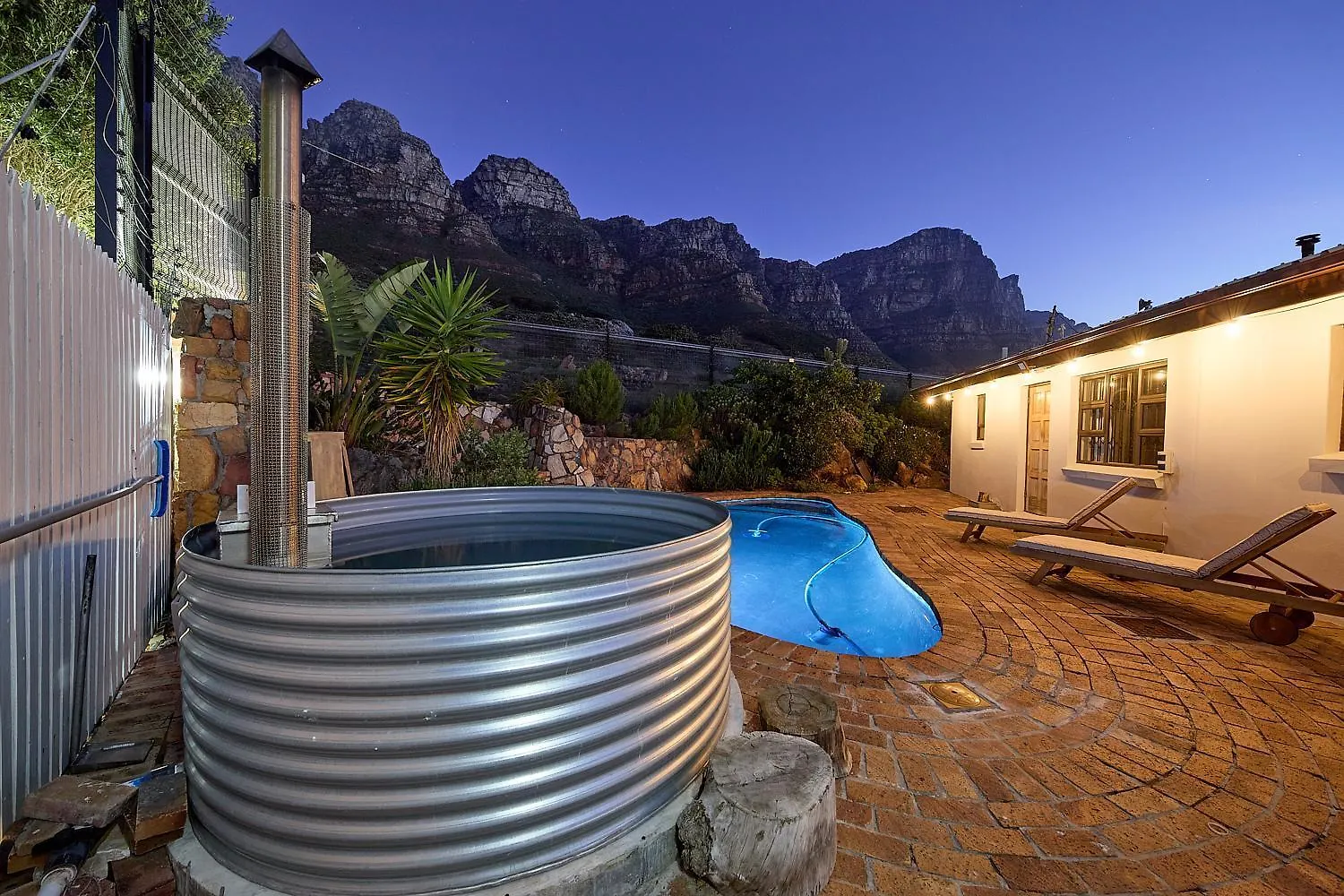 Mountain Oasis Villa - Pool, Hot Tub, Inverter Città del Capo